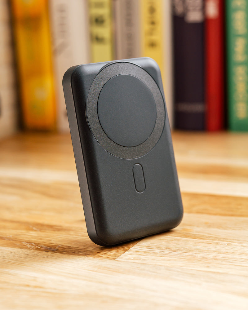 XtremeMac 10,000mAh Magnetic Powerbank | MagSafe Compatible Charger