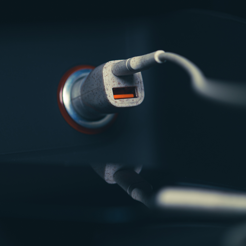 Car chager made of biodegradable materias for USB A