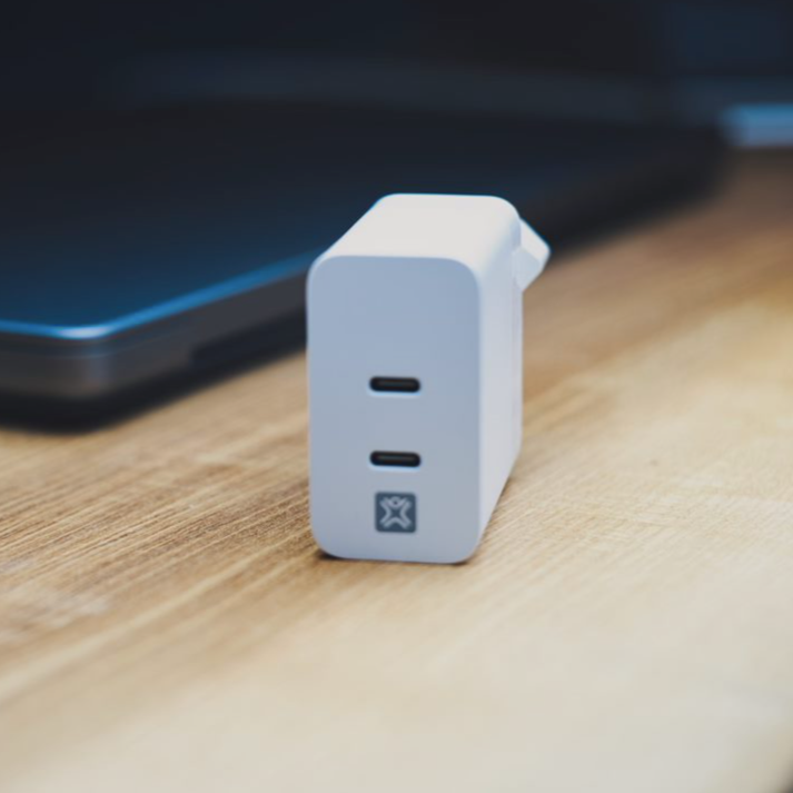 Delivery wall charger