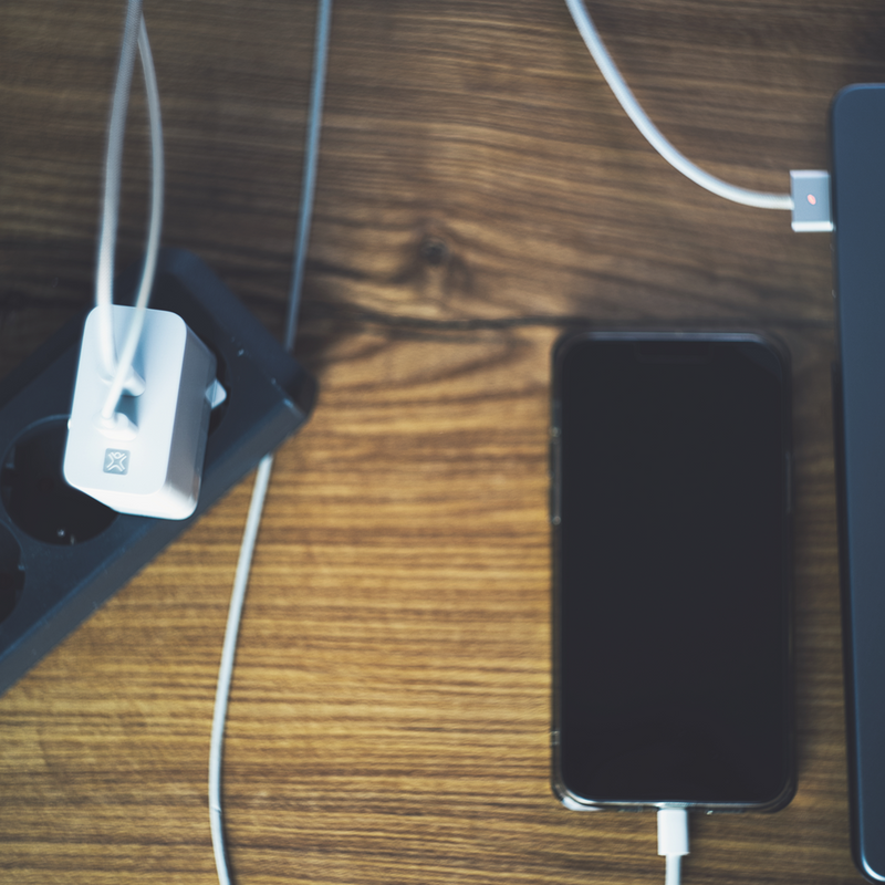 Power charger for iPhone and Macs
