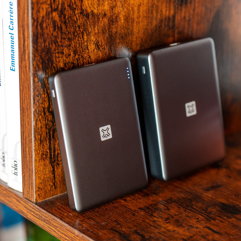 Batería externa ultradelgada Qi2 de 5K y 10K mAh