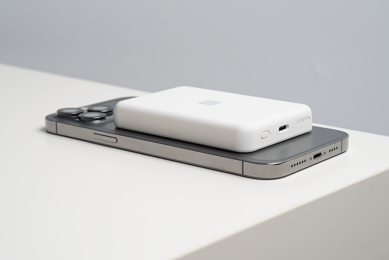 Batterie externe magnétique 5KmAh - Compatible Apple MagSafe