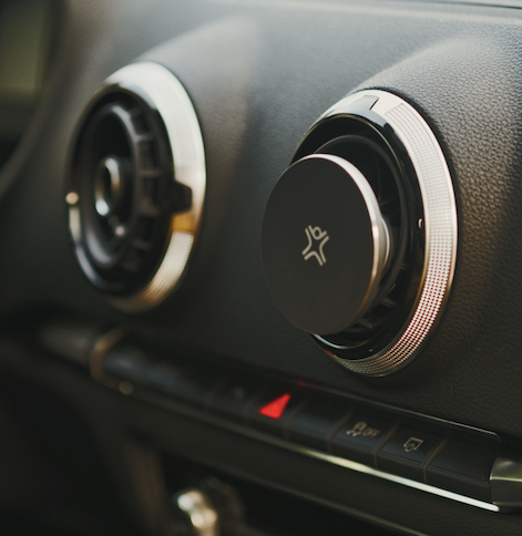 Magnetic phone holder adaptable to any Car